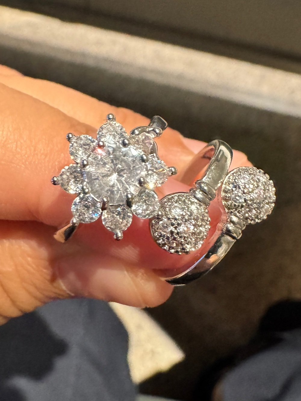 2 Rings Elegant White Crystal Flower & Pavé Dual-Top Ring